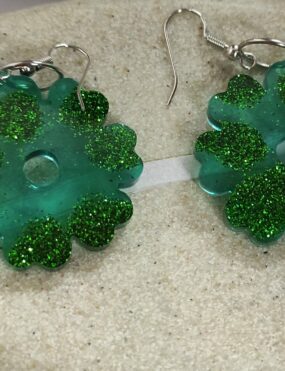 Boucle d’Oreille Fleur Éclatante
