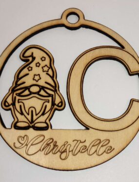 Boule de Noël Gnome Initiale – Personnalisable